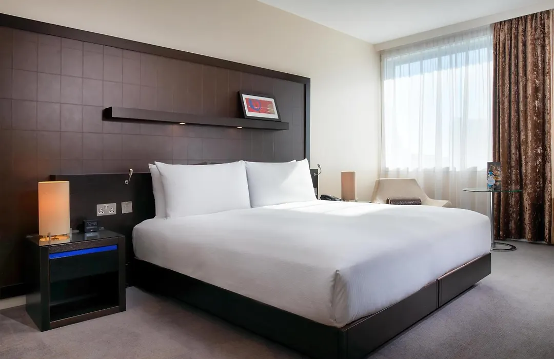 Hilton London Canary Wharf-1
