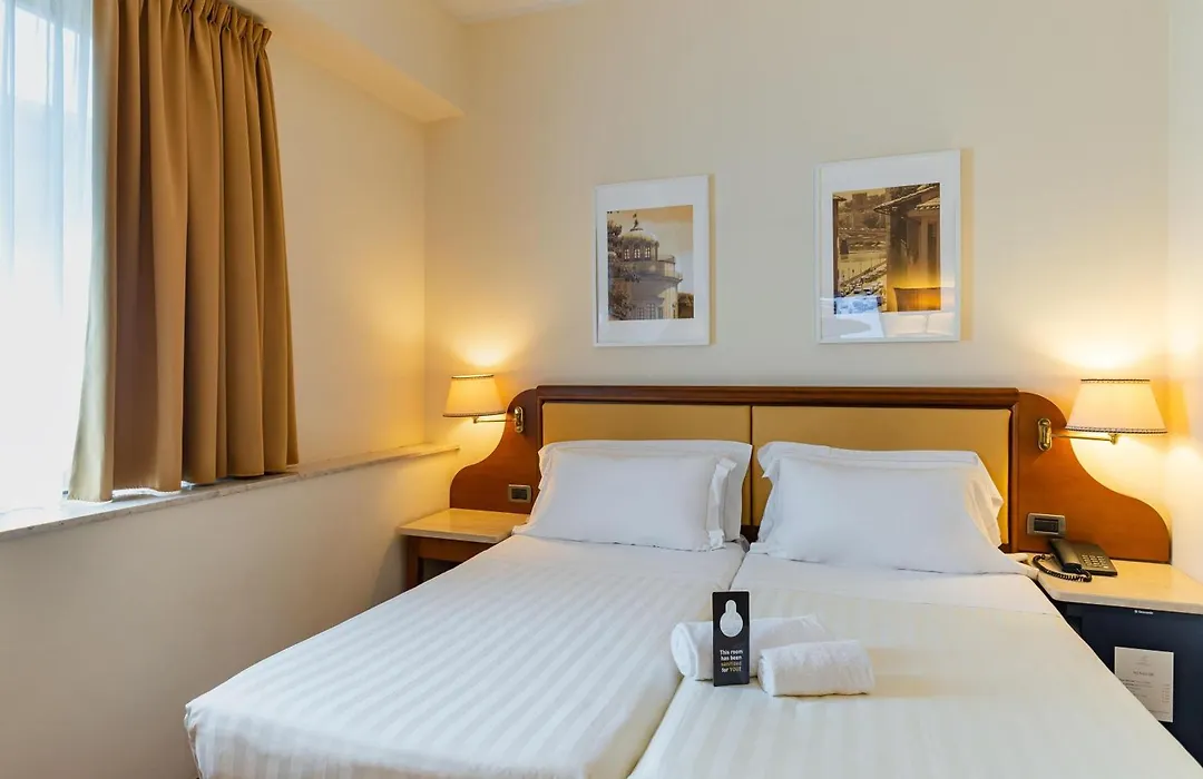 B&B Hotel Firenze Pitti Palace al Ponte Vecchio-1