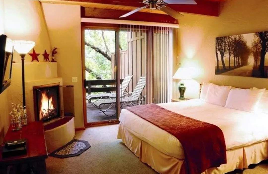 Junipine Resort-1
