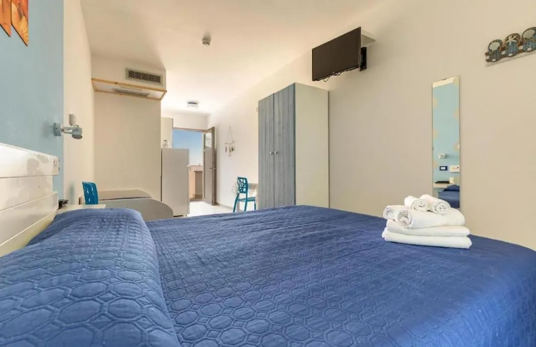 Maresidence - Appartamenti vicino la spiaggia by BarbarHouse-1