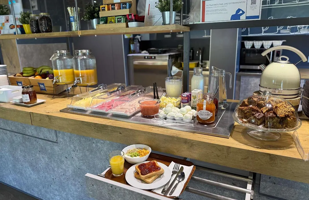Ibis Budget Valencia Alcasser-1