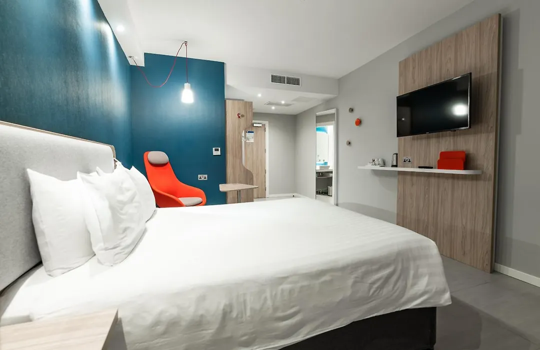 Holiday Inn Express - Malta By Ihg-1