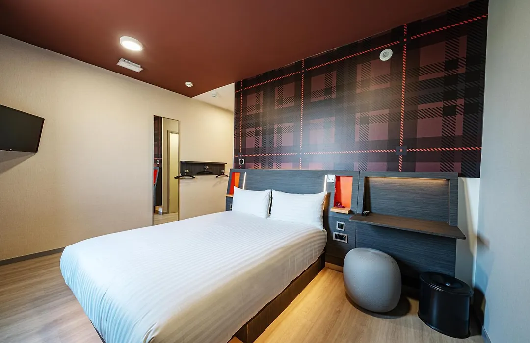 easyHotel Paris Charles de Gaulle Villepinte-1