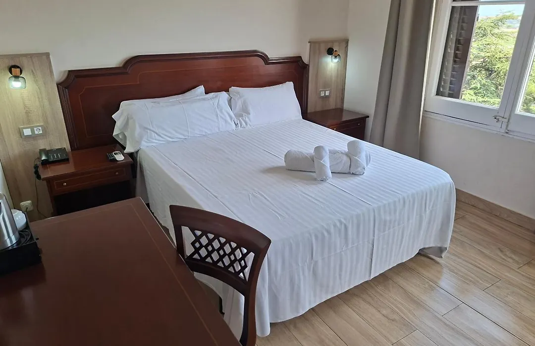 Hotel El Castell-1