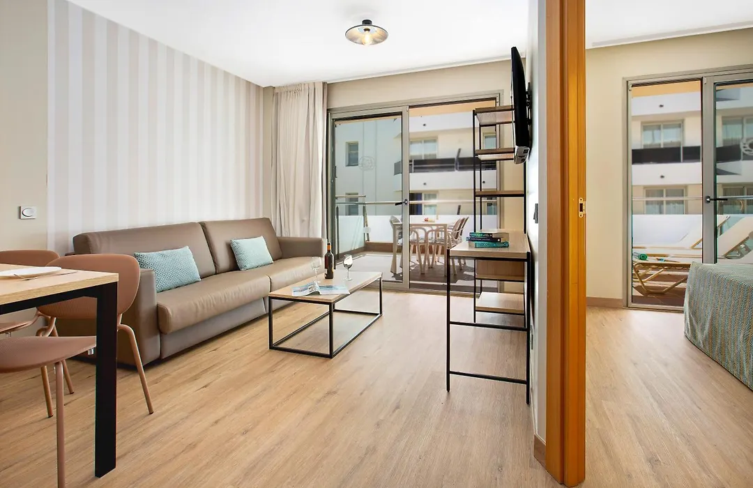 Aparthotel Odissea Park-1