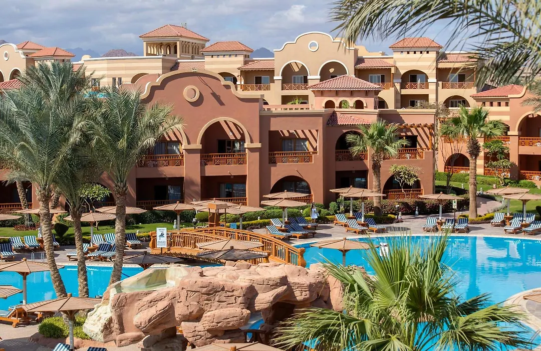 Charmillion Gardens Aquapark-1