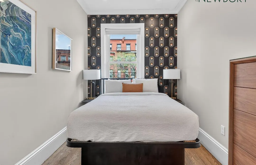 304 Newbury Street By Thatch-1