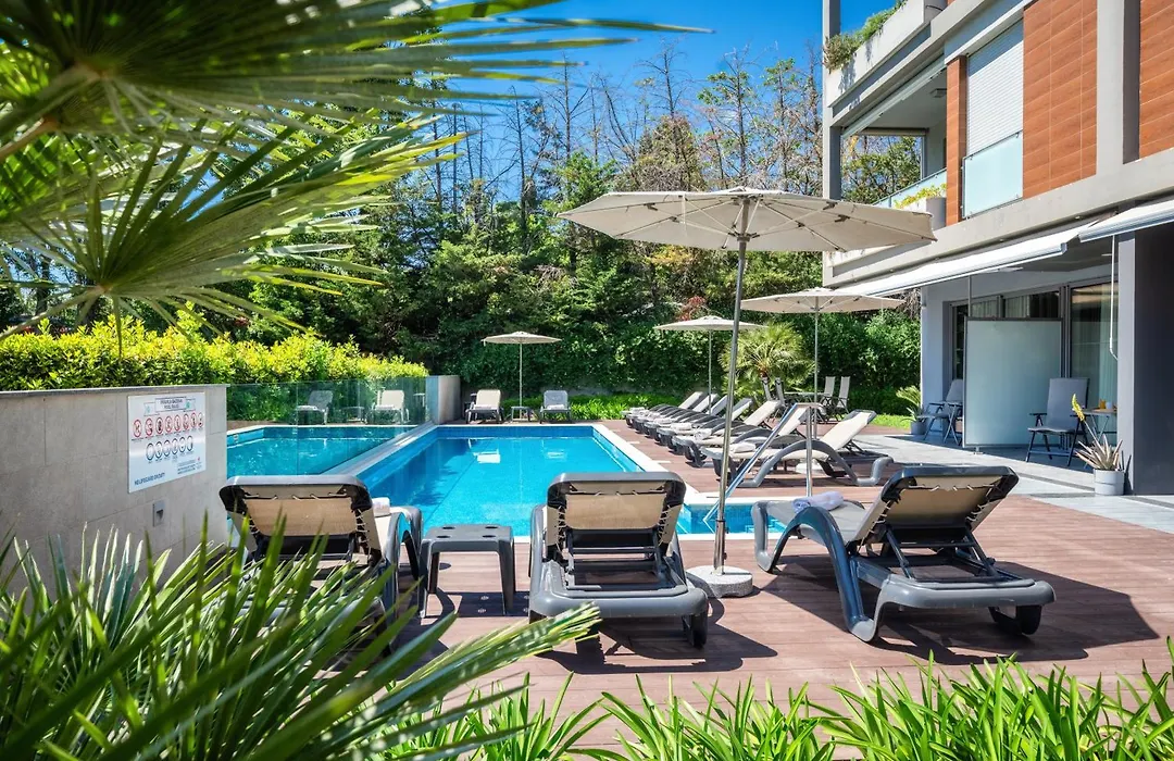 Rooms Oasis Life-1