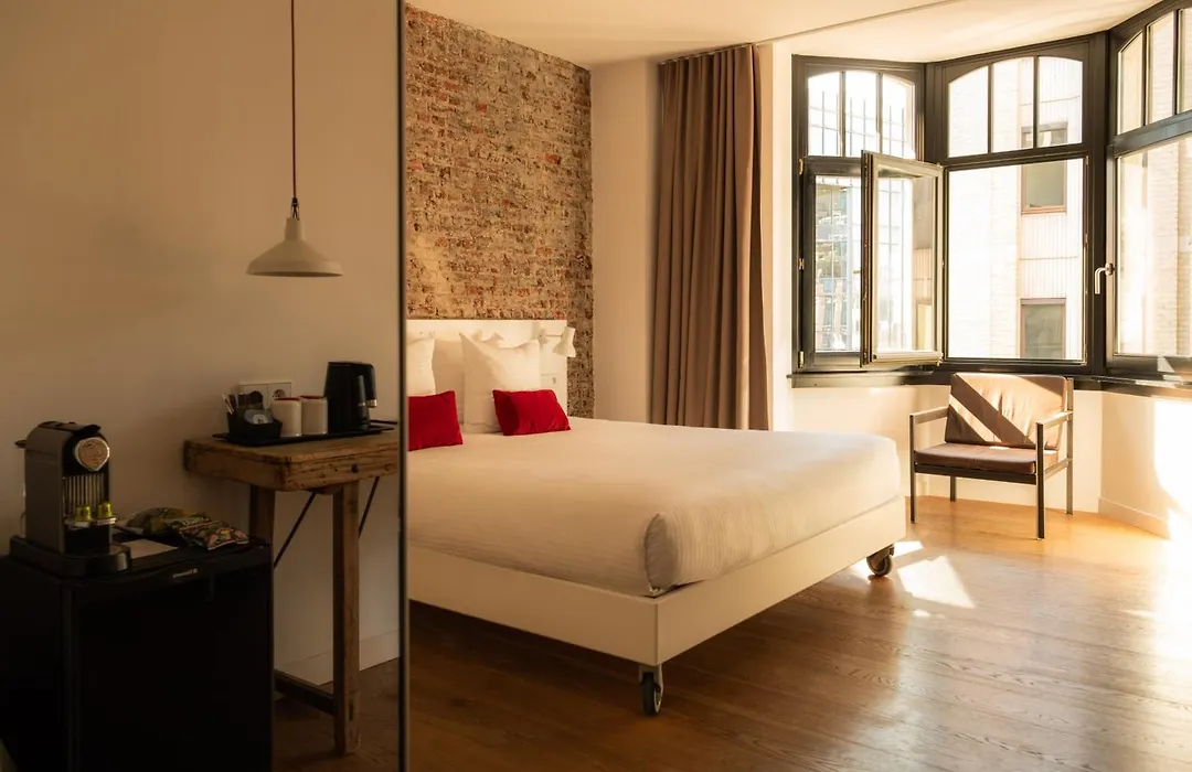 9Hotel Central-1