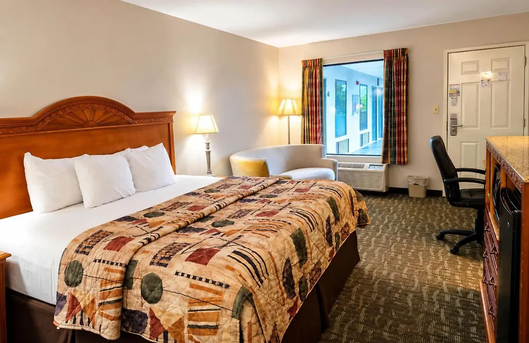 Days Inn By Wyndham Apple Valley Pigeon Forge/Sevierville-1