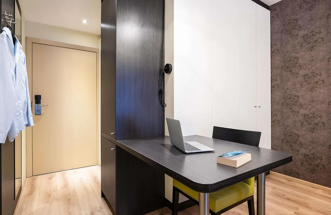 ibis Styles Hotel Brussels Centre Stéphanie-1
