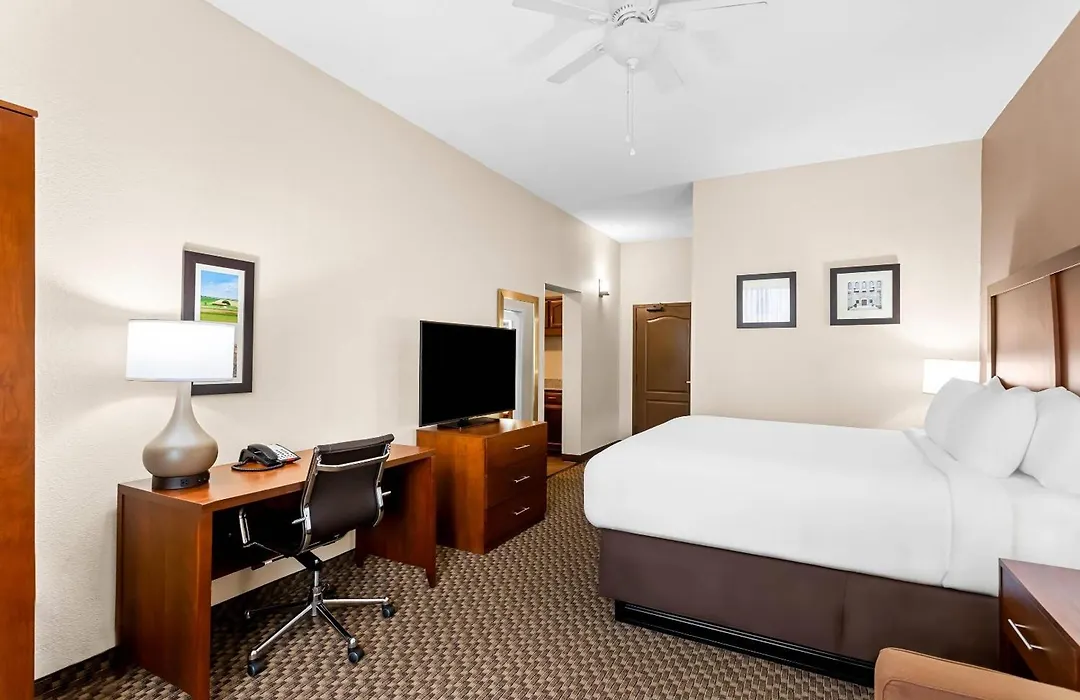 Comfort Inn & Suites Grenada-1