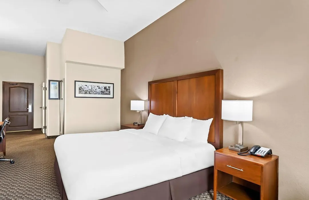 Comfort Inn & Suites Grenada-1