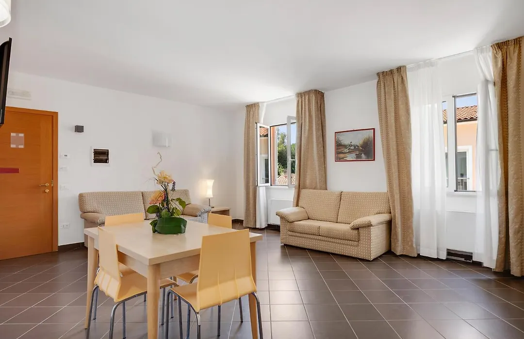 Bolgheri Marina Resort-1