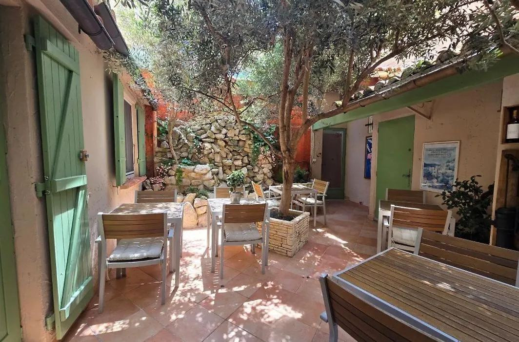 Hotel Le Colbert-1