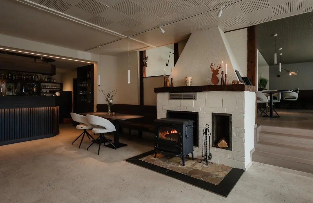 Hotel Saint-Hubert-1