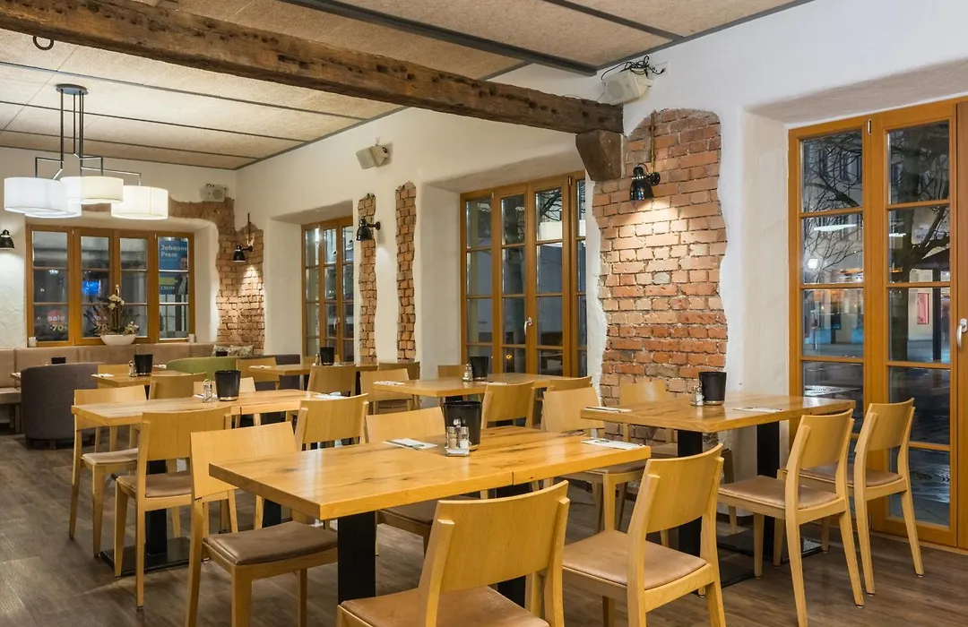 Joesepp'S Hotel Am Hallhof-1