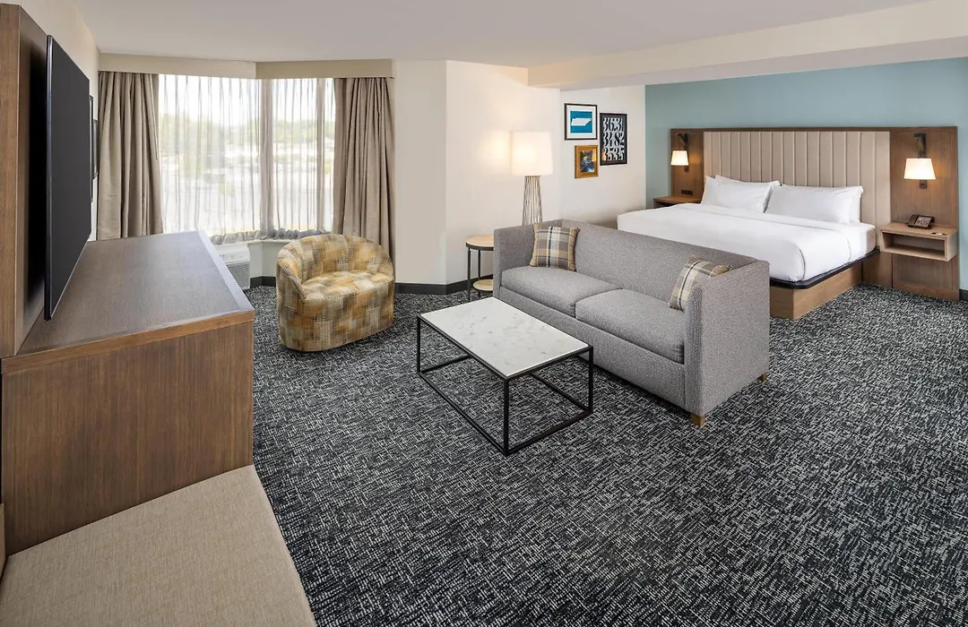 Doubletree By Hilton Johnson City-1