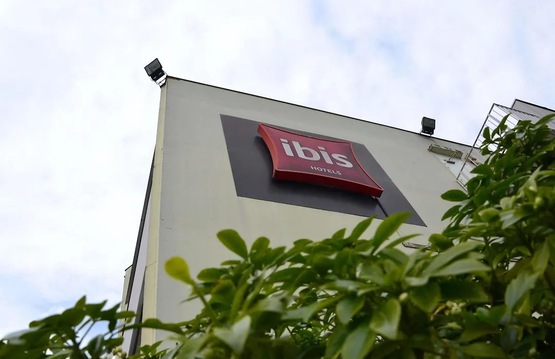 Ibis Chambery-1