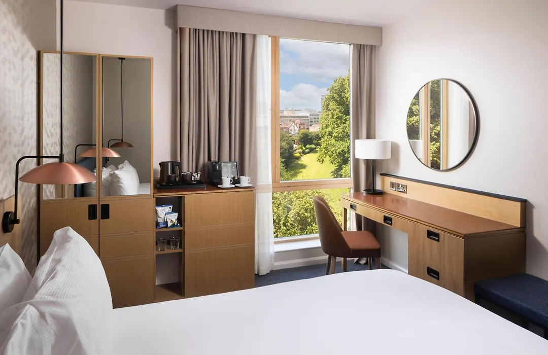Hilton Garden Inn Bristol City Centre-1