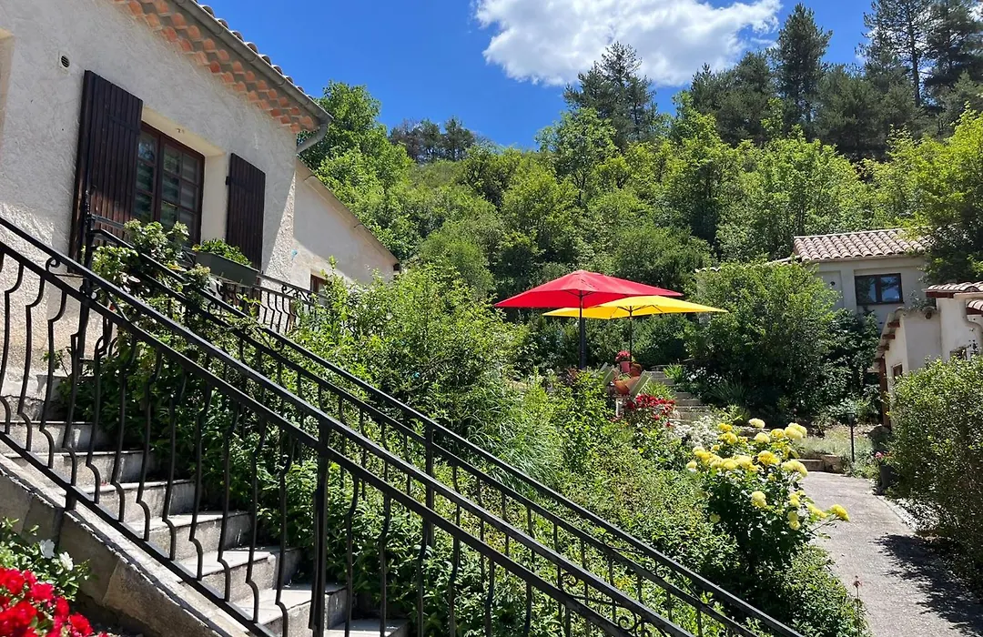 Maison Castellane Chambre d'Hotes B&B-1