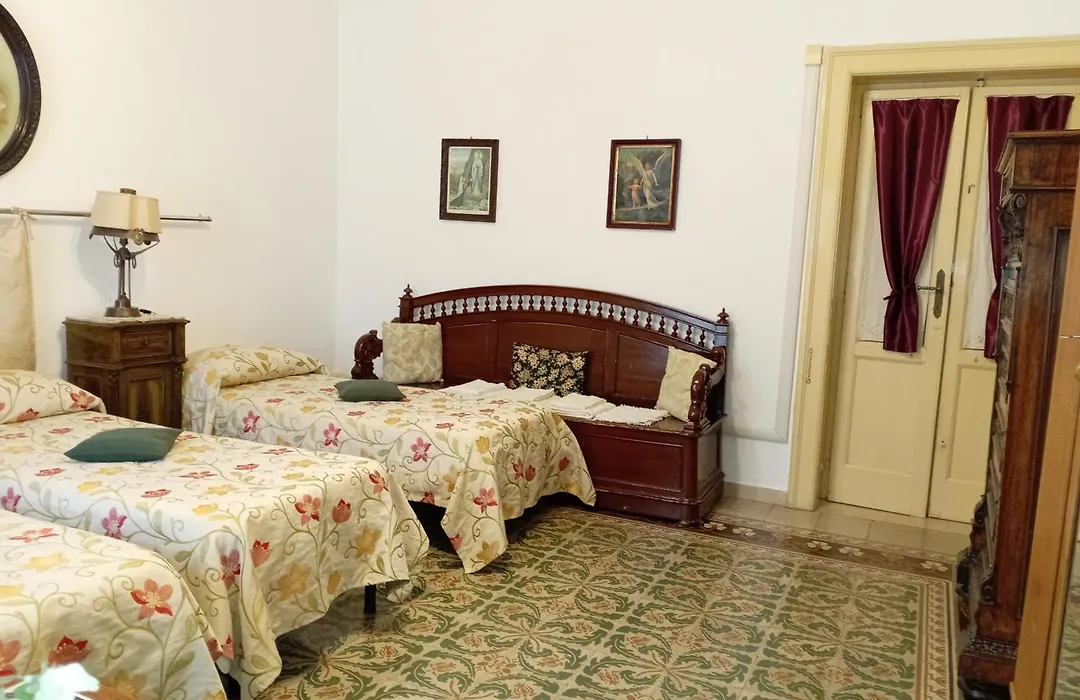 Guesthouse City Center-1