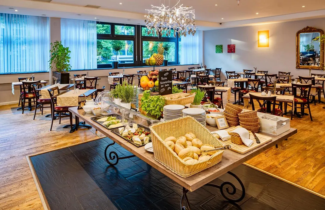 Mercure Hotel Chateau Berlin am Kurfürstendamm-1
