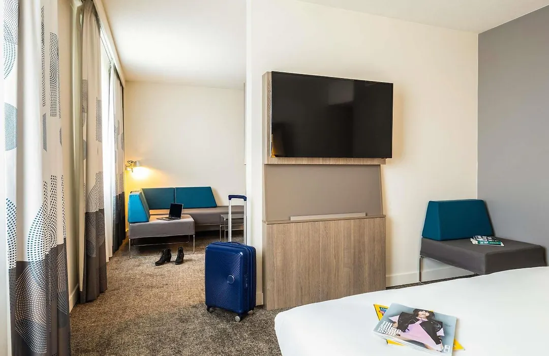 Novotel Brussels City Centre-1