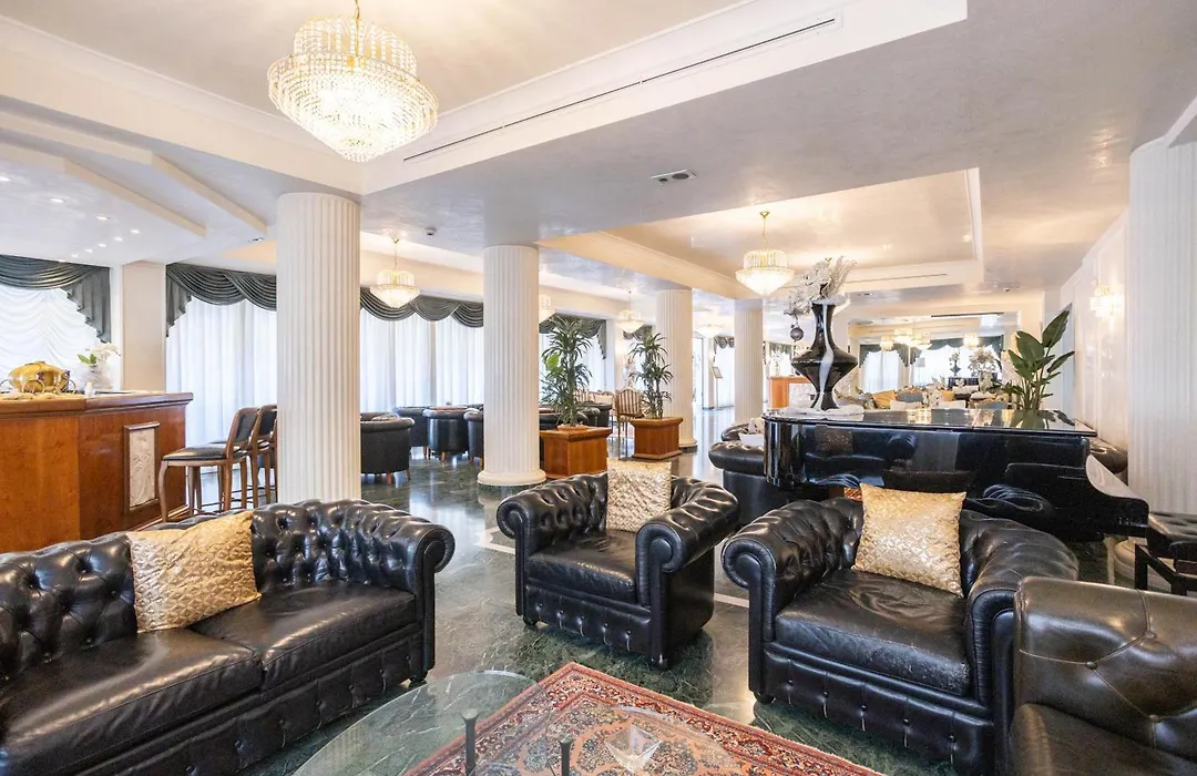 Hotel Globus-1