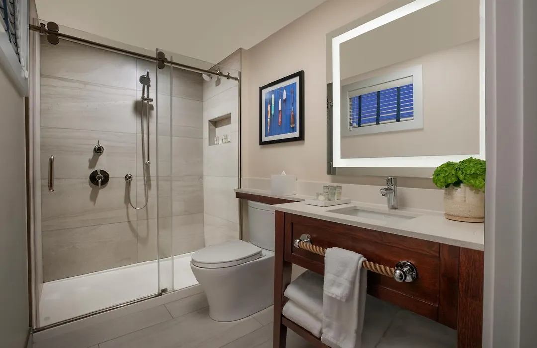 Hyannis Harbor Hotel (Adults Only)-1