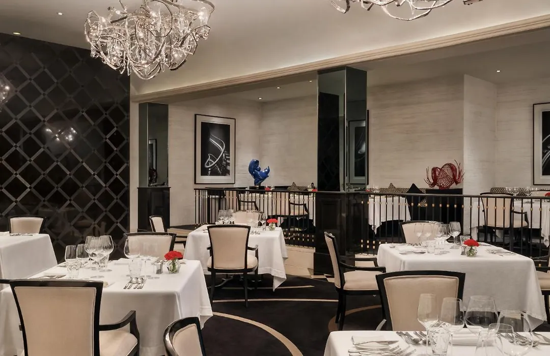 The Peninsula Manila-1