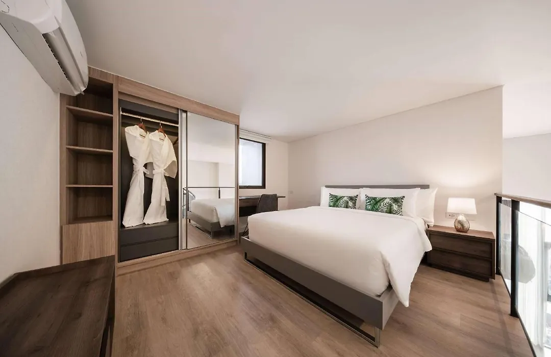 Ramada By Wyndham Bangkok Sukhumvit 87-1