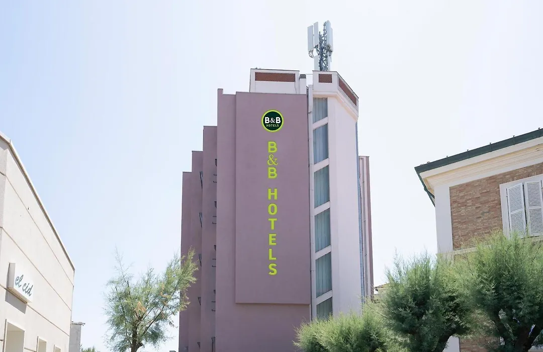 B&B Hotel Pesaro Des Bains-1