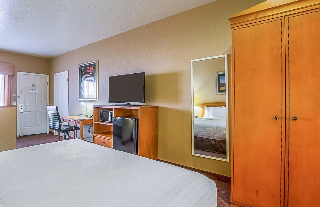 Clarion Suites St George - Convention Center Area-1