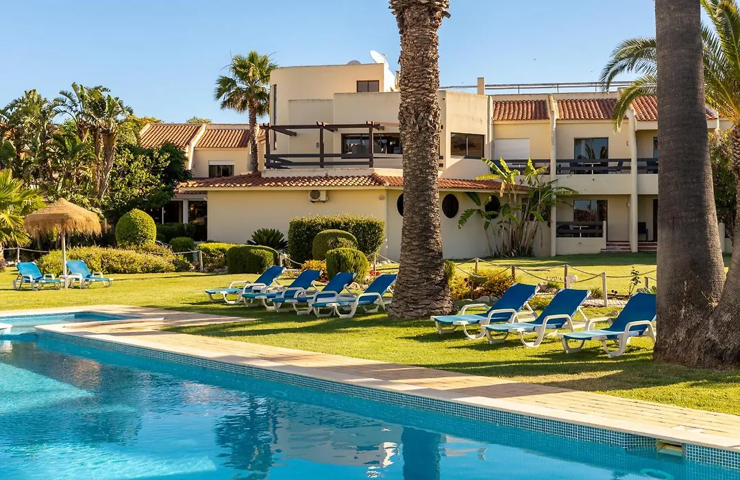 Praia Da Lota Beachfront Resort - Hotel & Apartments-1