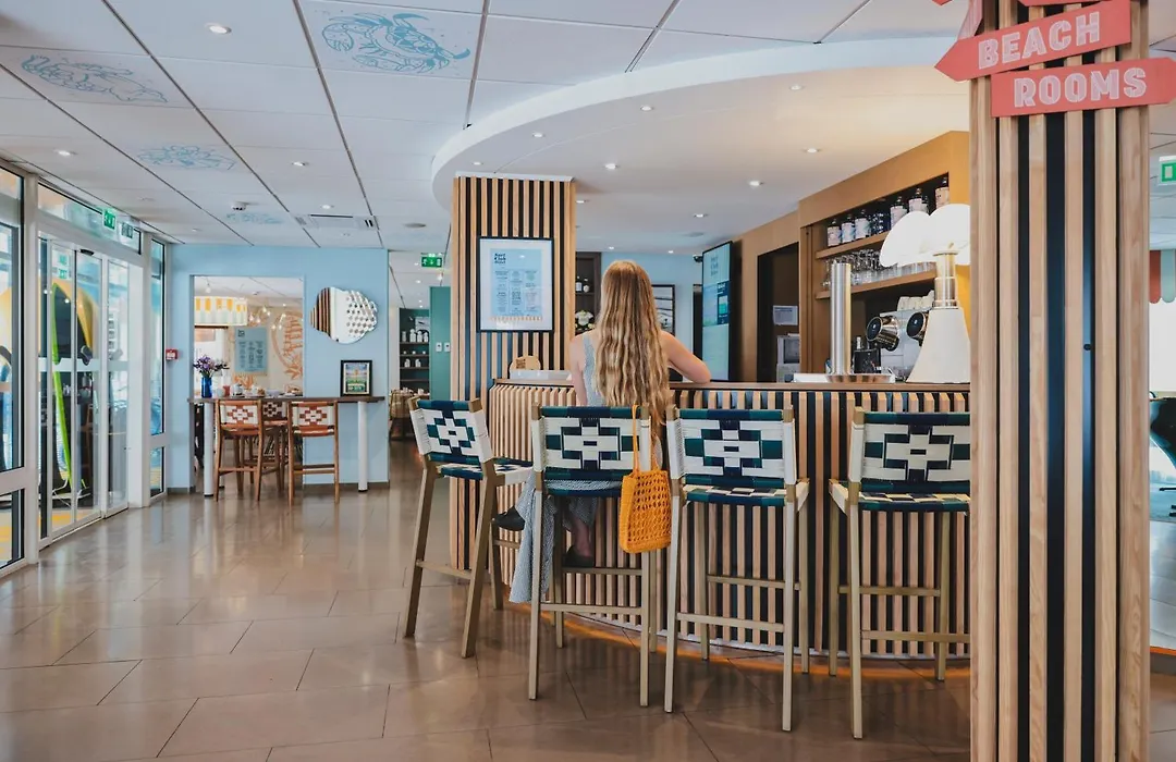 Surf Club Hotel By Akena - Grande Plage-1