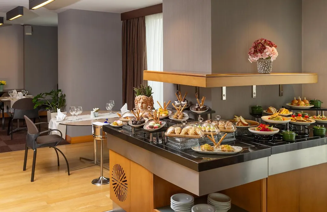 Point Hotel Taksim-1