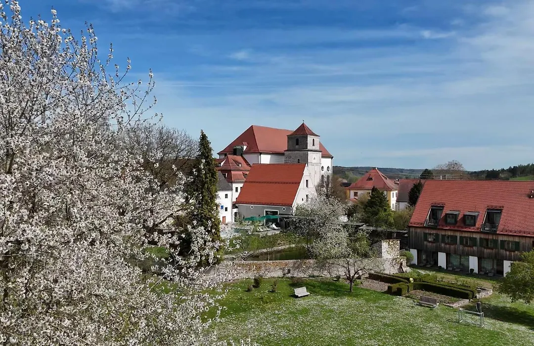 Romantik Hotel Zum Klosterbräu-1