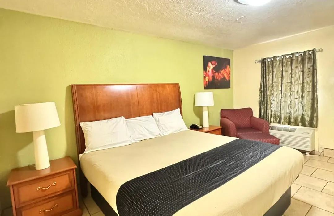Texas Inn Beaumont-1