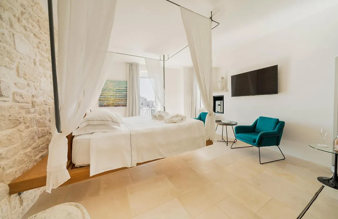 Antico Mondo Rooms&Suites-1