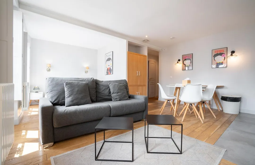 Apparts De L'Oncle Louis-1