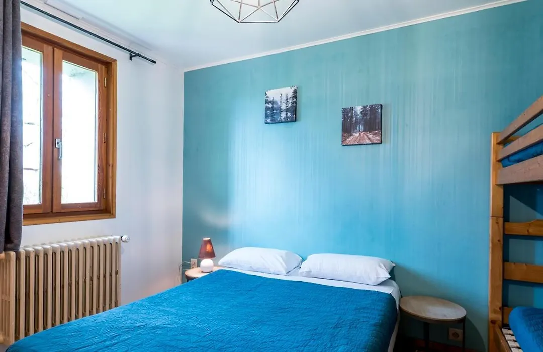 Le Charmagit-1