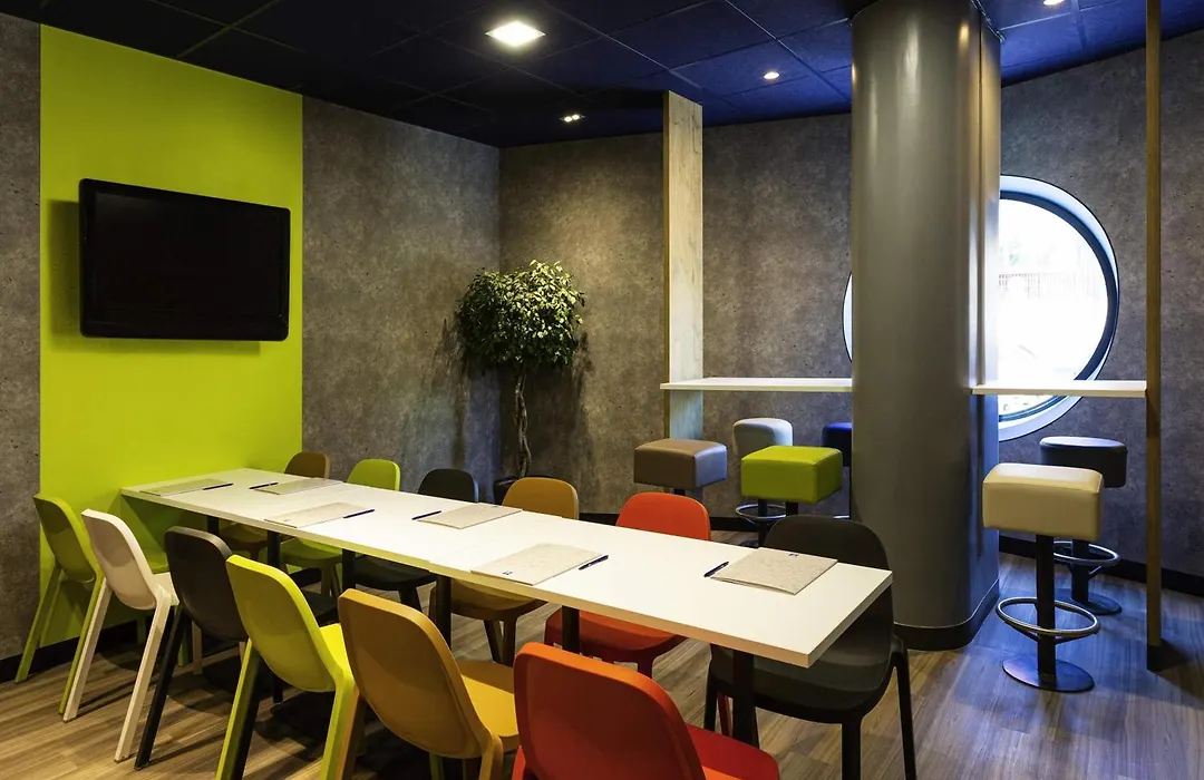 Ibis Budget Bordeaux Centre - Gare Saint Jean-1