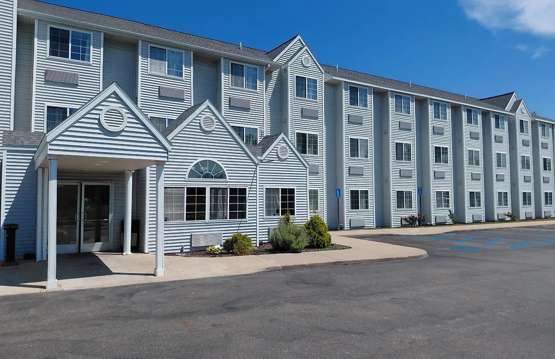 Microtel Inn & Suites By Wyndham Holland-1