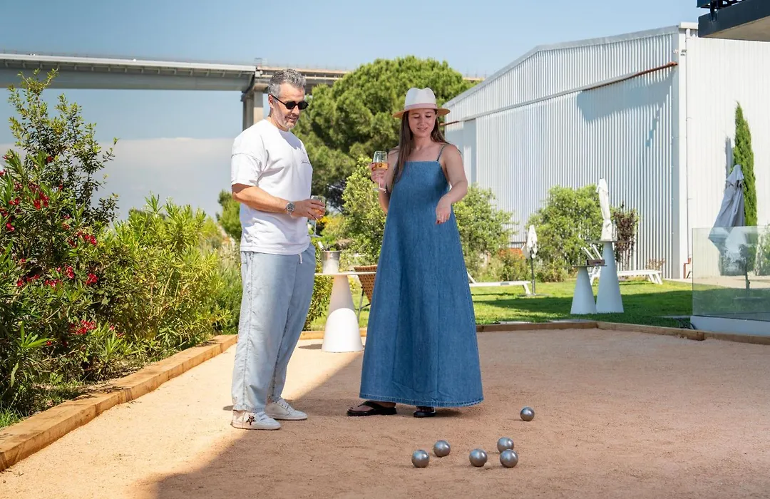 Golden Tulip Hotel & Rooftop Martigues Provence-1