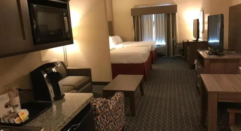 Holiday Inn Express & Suites Fredericksburg By Ihg-1