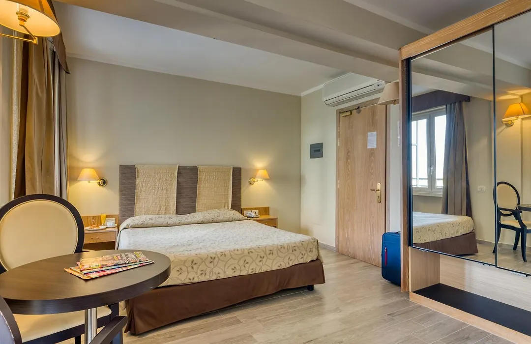 Hotel Cristina-1
