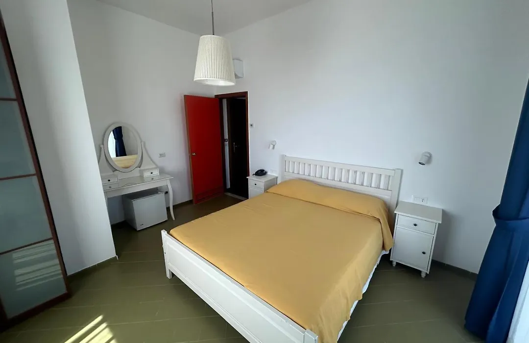 Hotel Il Faro-1