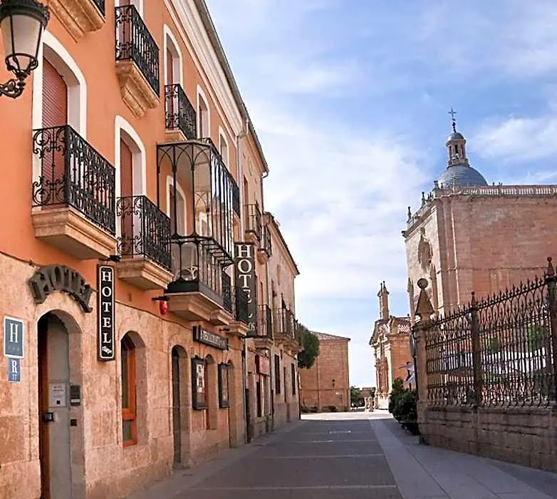 Hotel Arcos Catedral-1