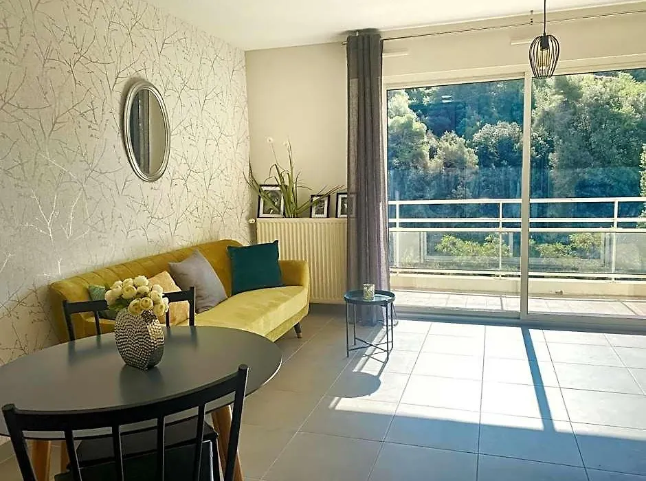 Villa Madeleine - Residence Services Seniors-1